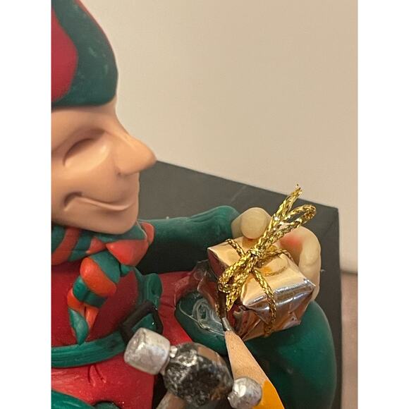 D Manning Limited Addition Elf Shelf Sitter - Picture 7 of 8